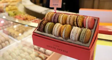 macarons pierre herme paris