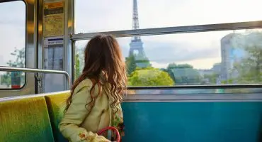 femme-dans-le-metro-de-paris